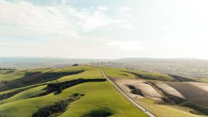 664455 0924 mount stuart wind farm 01 web size 1920px