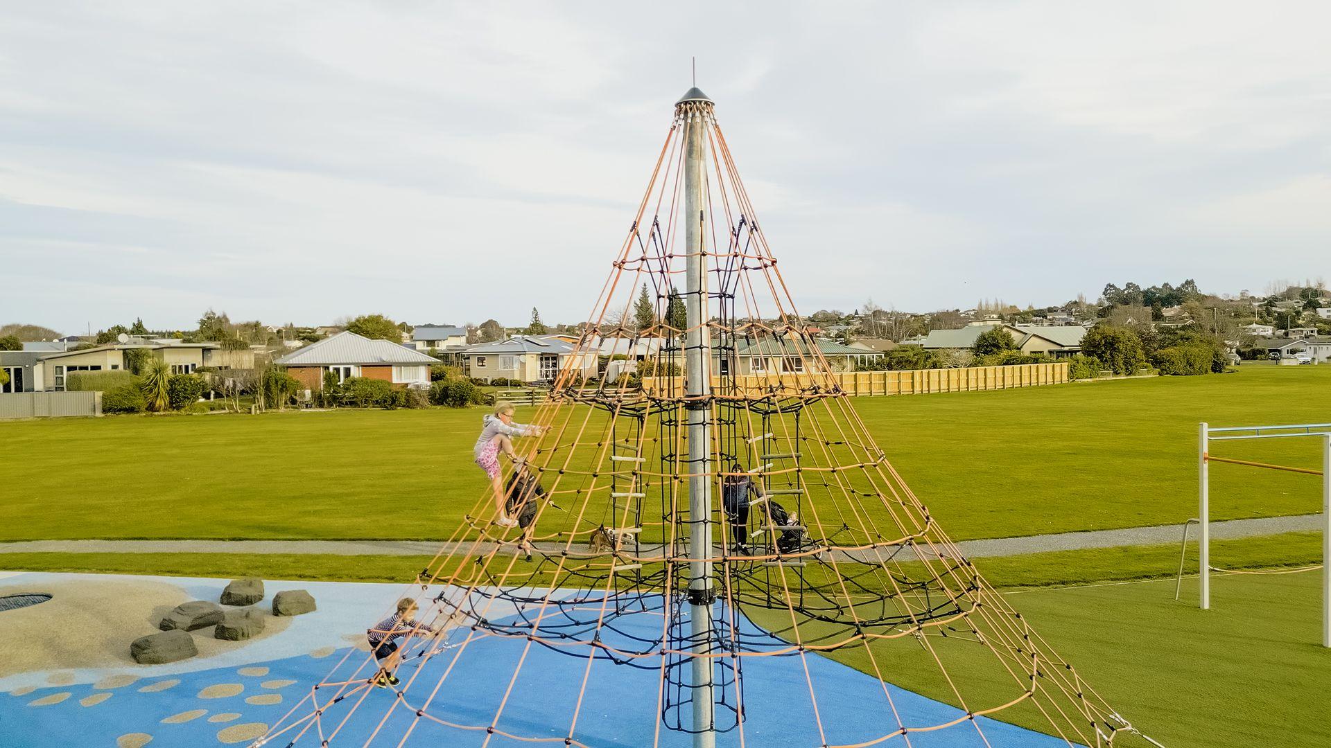 651843 0624 clutha balclutha family time 110 web size 1920px