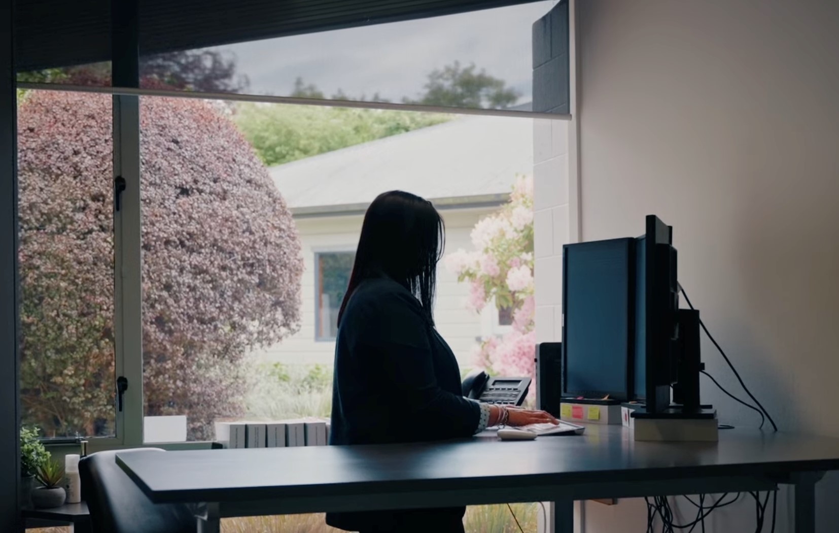 2026 Nicole Standing Desk